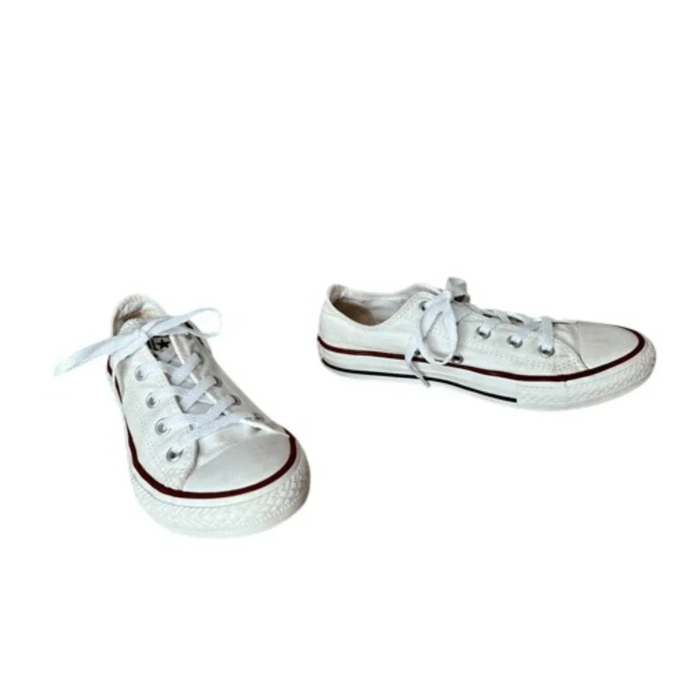 Converse Chuck Taylor‎ All Star Ox Ankle-High White Sneaker 1.5 Youth Junior